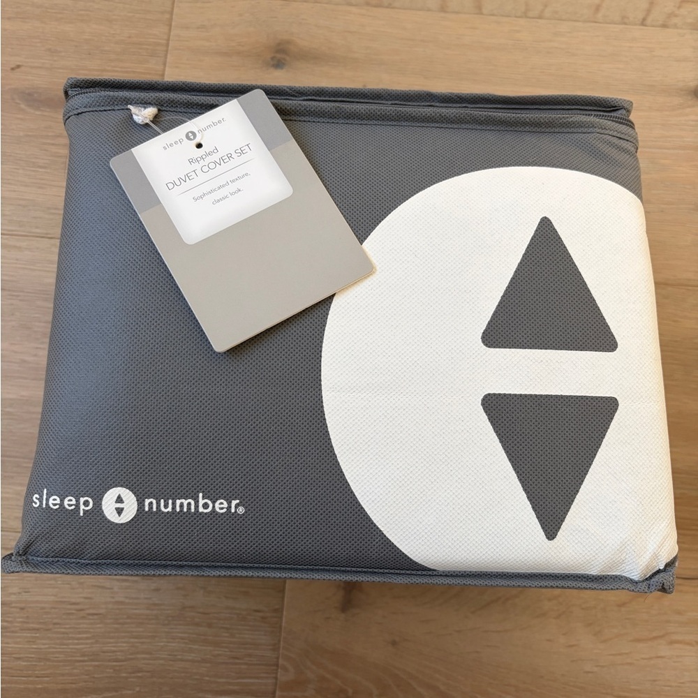 NEW Sleep Number Rippled King Duvet Cover Set – Cloud Gray – NWT